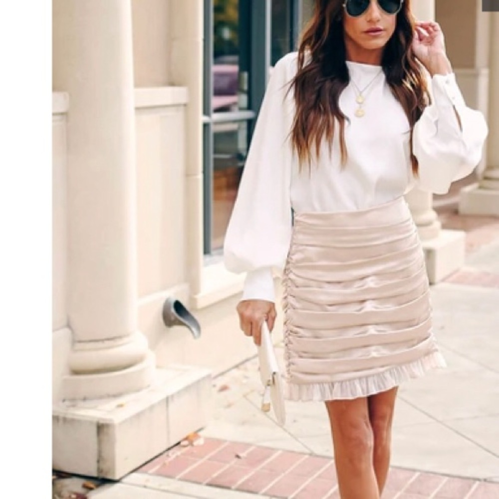 COPY - VICI Satin Gillian Ruched Mini-Skirt, NWT🔖 - Picture 3 of 5